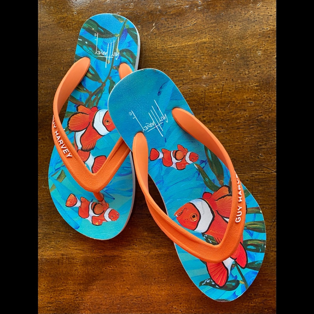 GUY HARVEY FLIP FLOPS! Size 6
